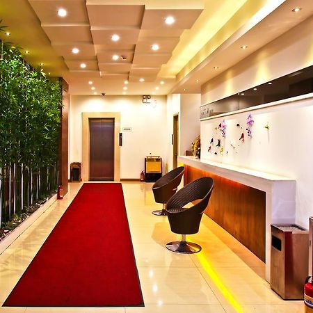 Tavernew Hotel Гуанчжоу Экстерьер фото